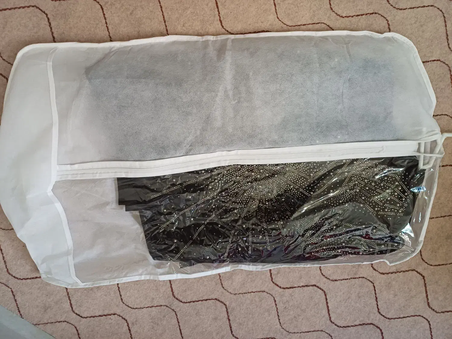 کت سارافون مجلسی|لباس|صدرا-فارس, فاز ۱|دیوار