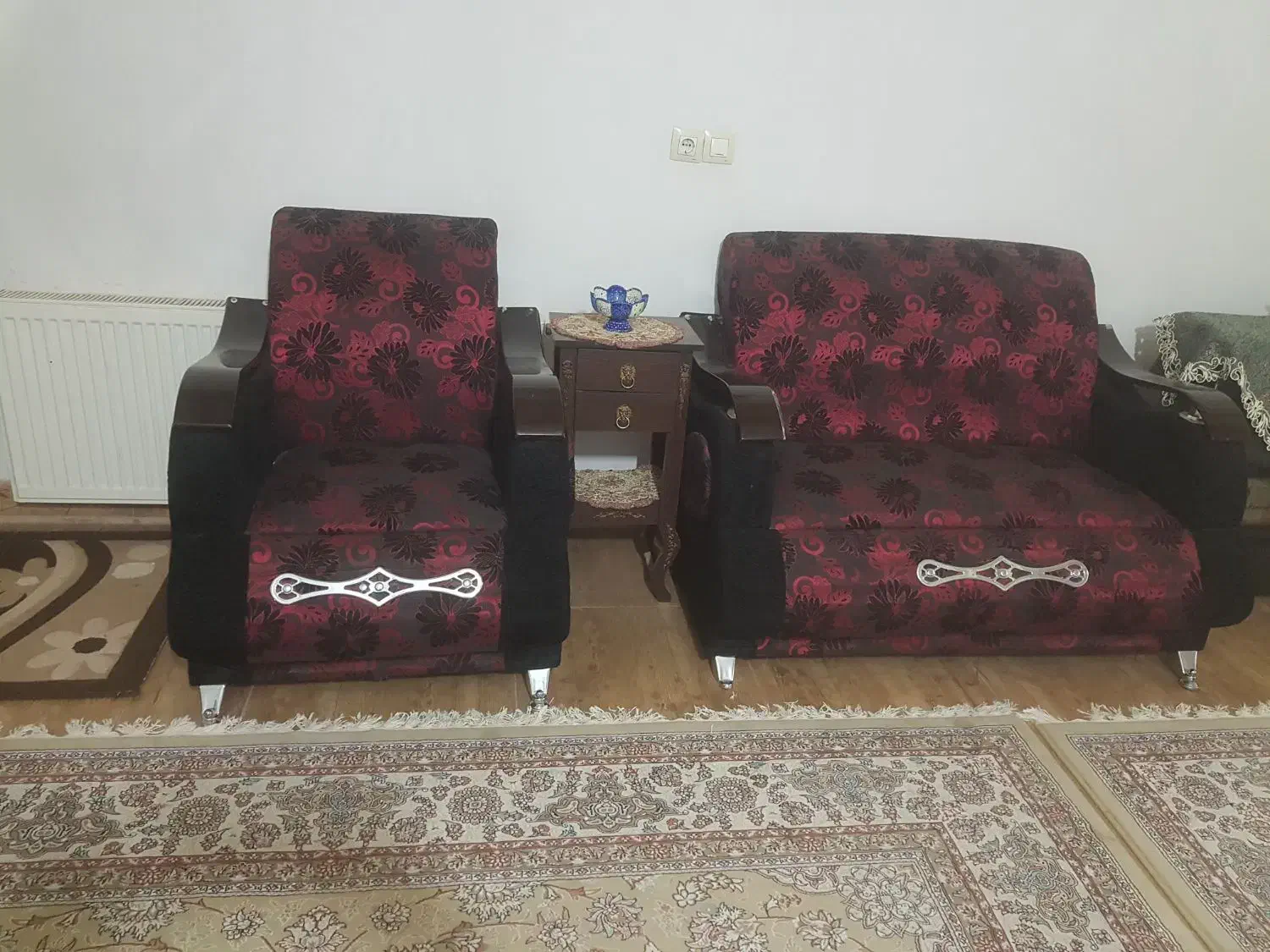 مبلمان ۹نفره دسته چوبی  پایه استیل تمیز|مبلمان خانگی و میز عسلی|شیروان (خراسان), |دیوار