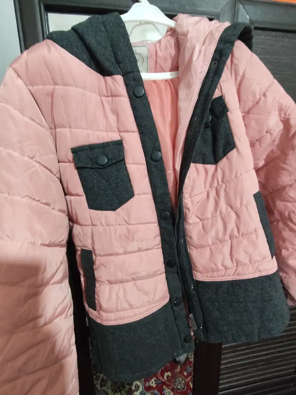 کاپشن|کفش و لباس بچه|یاسوج, |دیوار