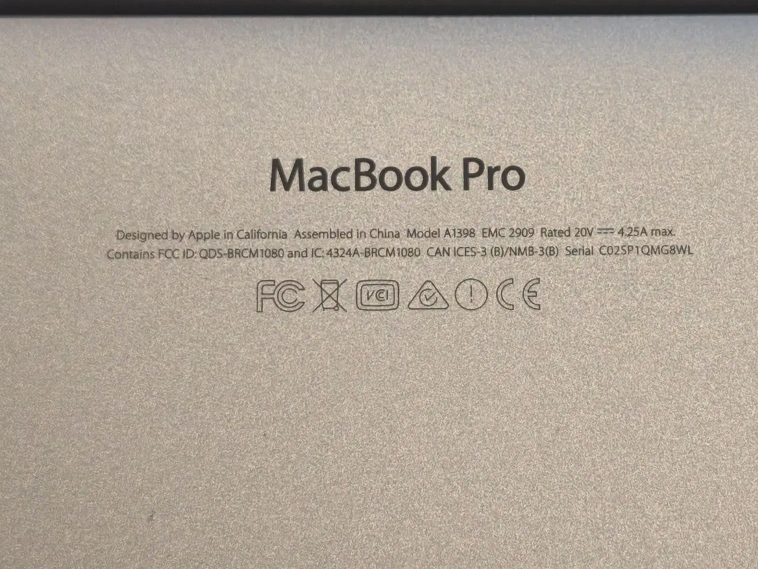 مک بوک پرو ۲۰۱۴|رایانه همراه|کاشان, صنعت|دیوار