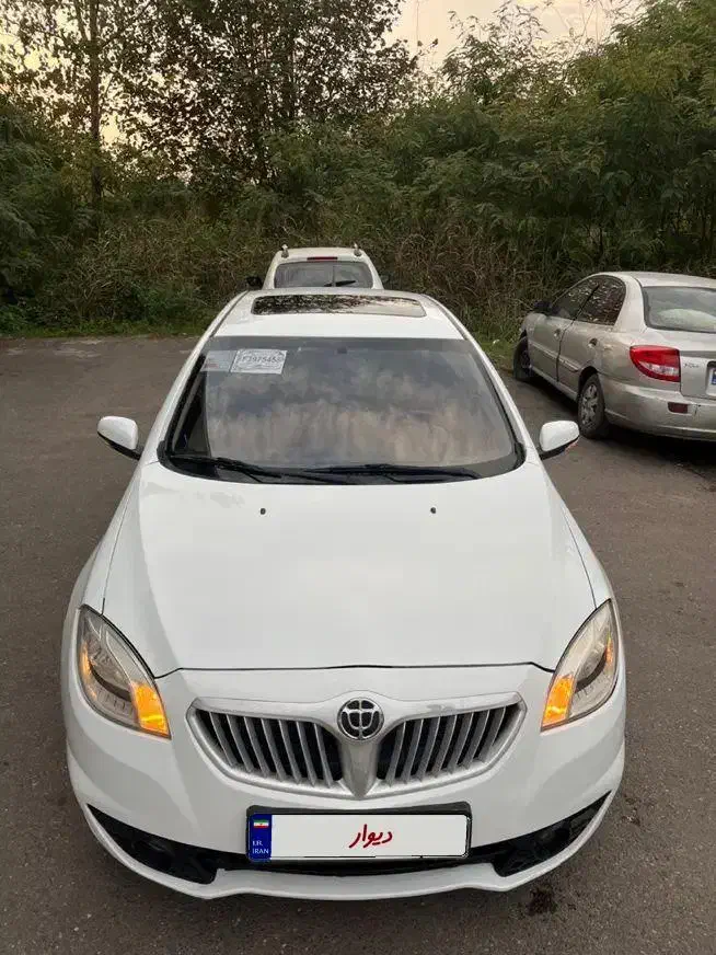 برلیانس ۳۳۰اتومات مدل۹۵|خودرو سواری و وانت|لاهیجان, جمهوری|دیوار