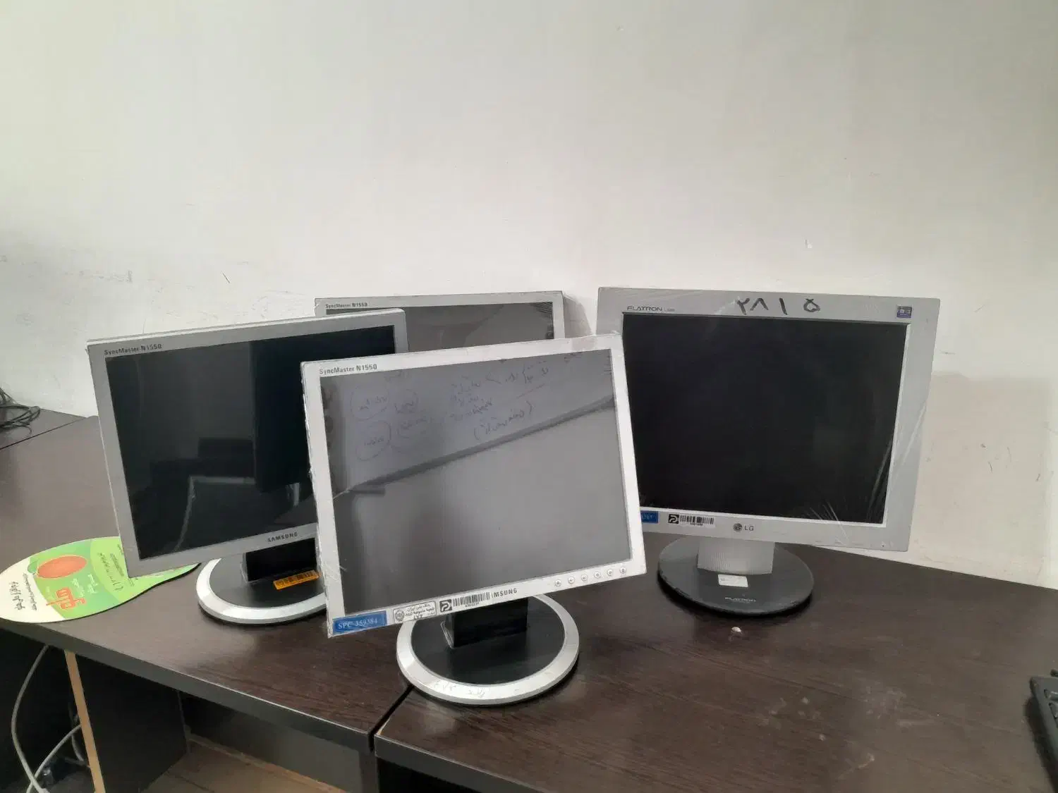 مانیتور ۱۵ اینچ الجی|قطعات و لوازم جانبی رایانه|قائم‌شهر, |دیوار