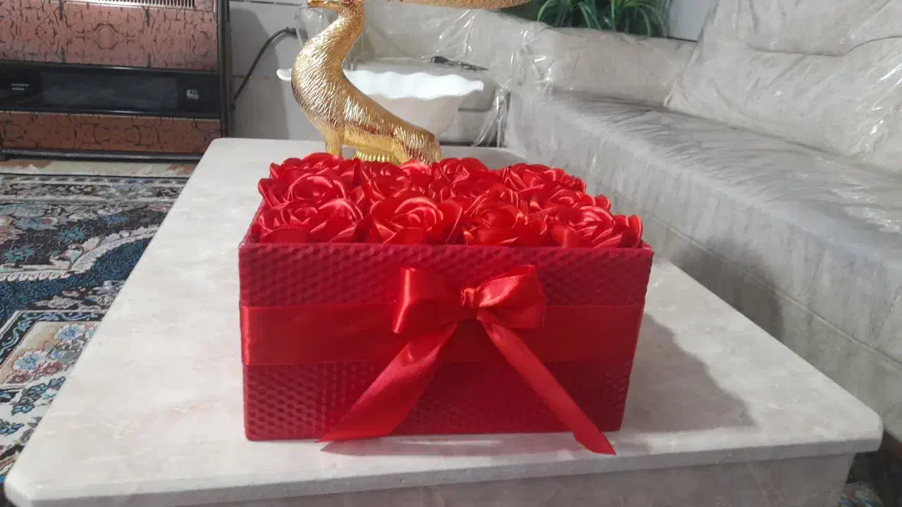 گل ربانی هدیه ماندنی|گل مصنوعی|شیراز, لشکری‎|دیوار