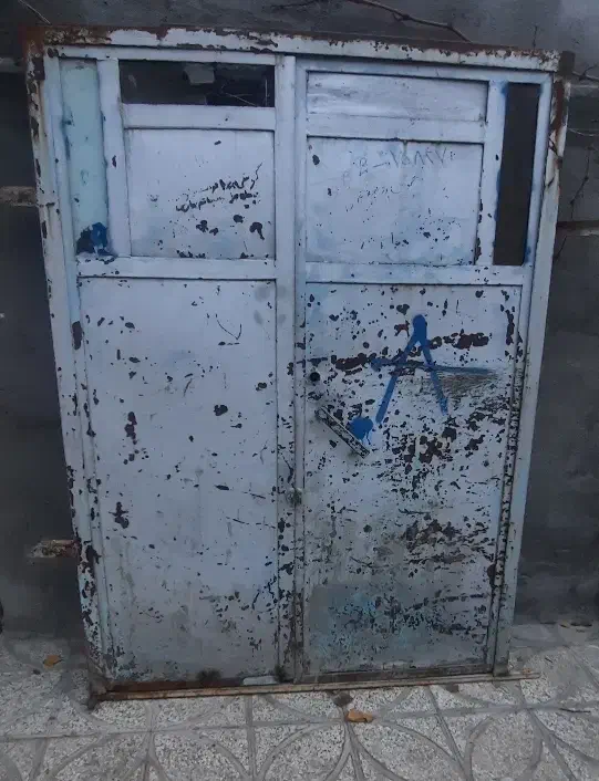 دربحیاطی|مصالح و تجهیزات ساختمان|زبرخان, |دیوار