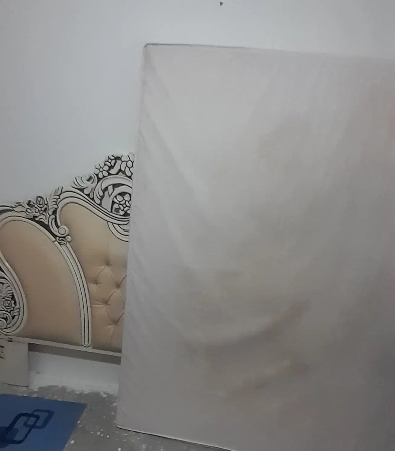 تخت|تخت و سرویس خواب|تربت‌حیدریه, شهرک ولیعصر|دیوار