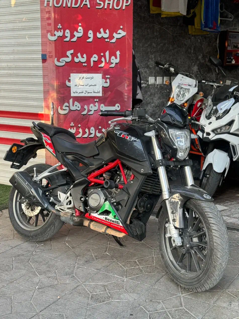 بنلی 250 تک سیلندر|موتورسیکلت|اصفهان, عسگریه|دیوار