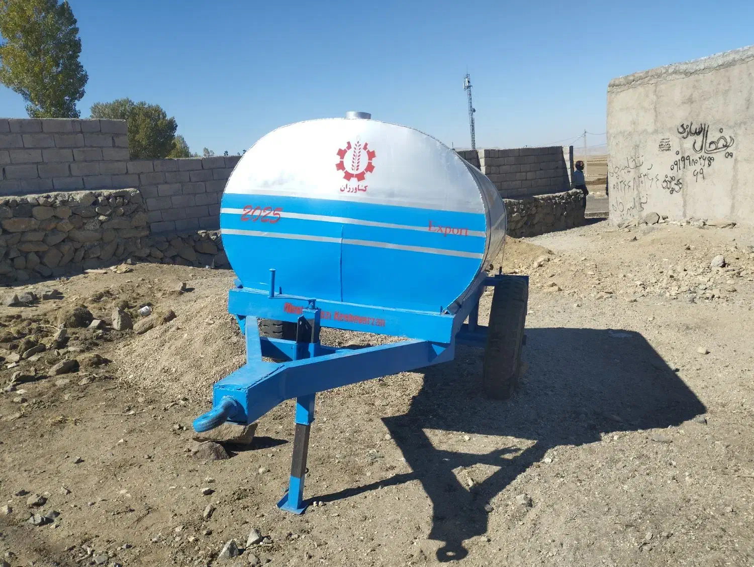 تانکر آب2000لیتری کششی|ماشین‌آلات صنعتی|ماهنشان, |دیوار