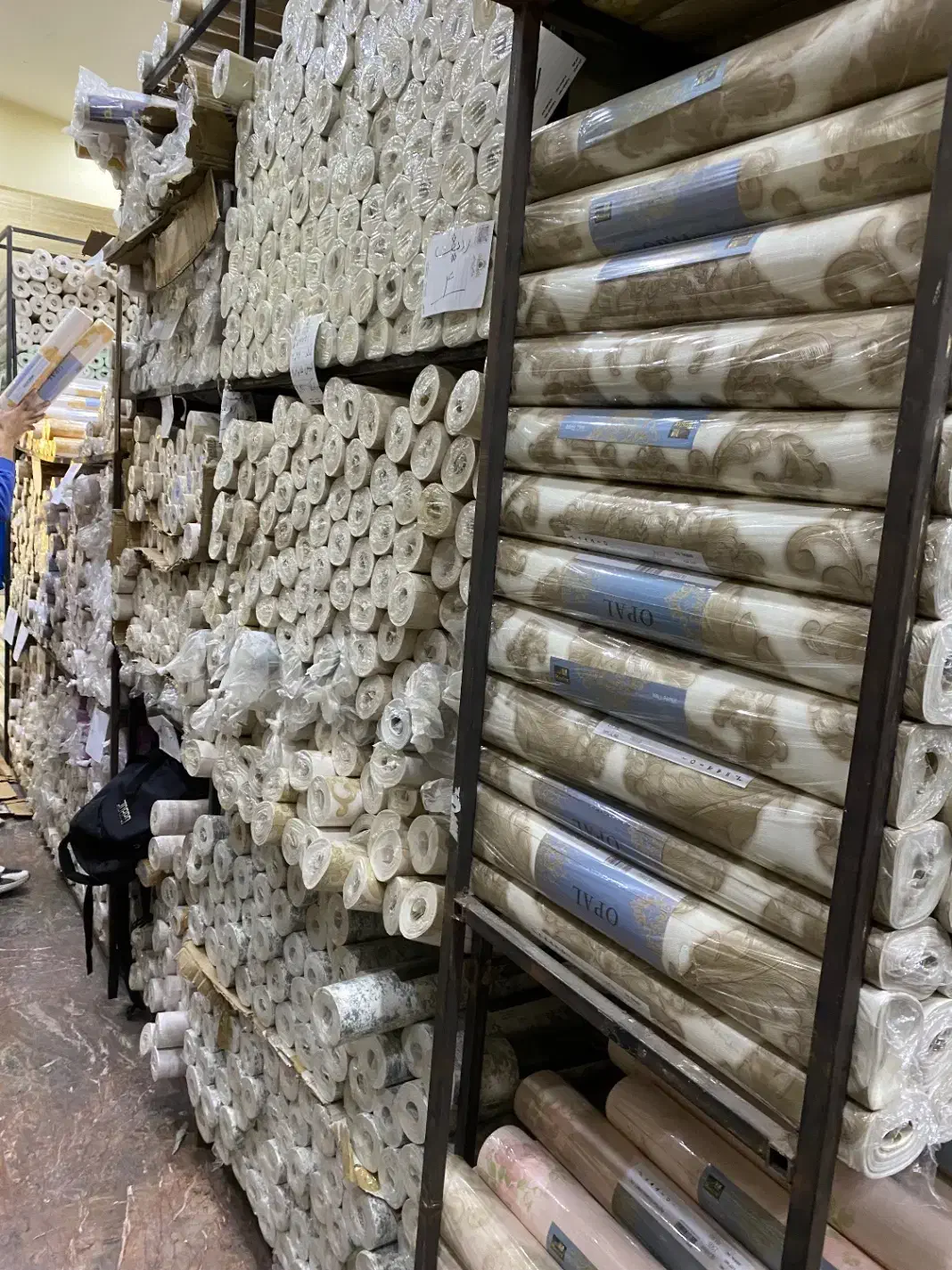 کاغذ دیواری خارجی از رولی ۴۵ تا ۴۵۰|خدمات پیشه و مهارت|شیراز, ترمینال باربری|دیوار