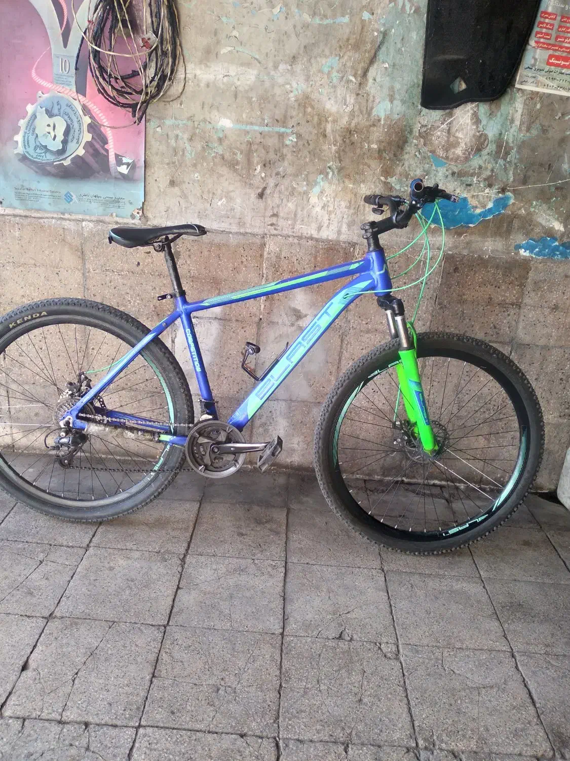 دوچرخه سایز ۲۹|دوچرخه، اسکیت، اسکوتر|میانه, |دیوار