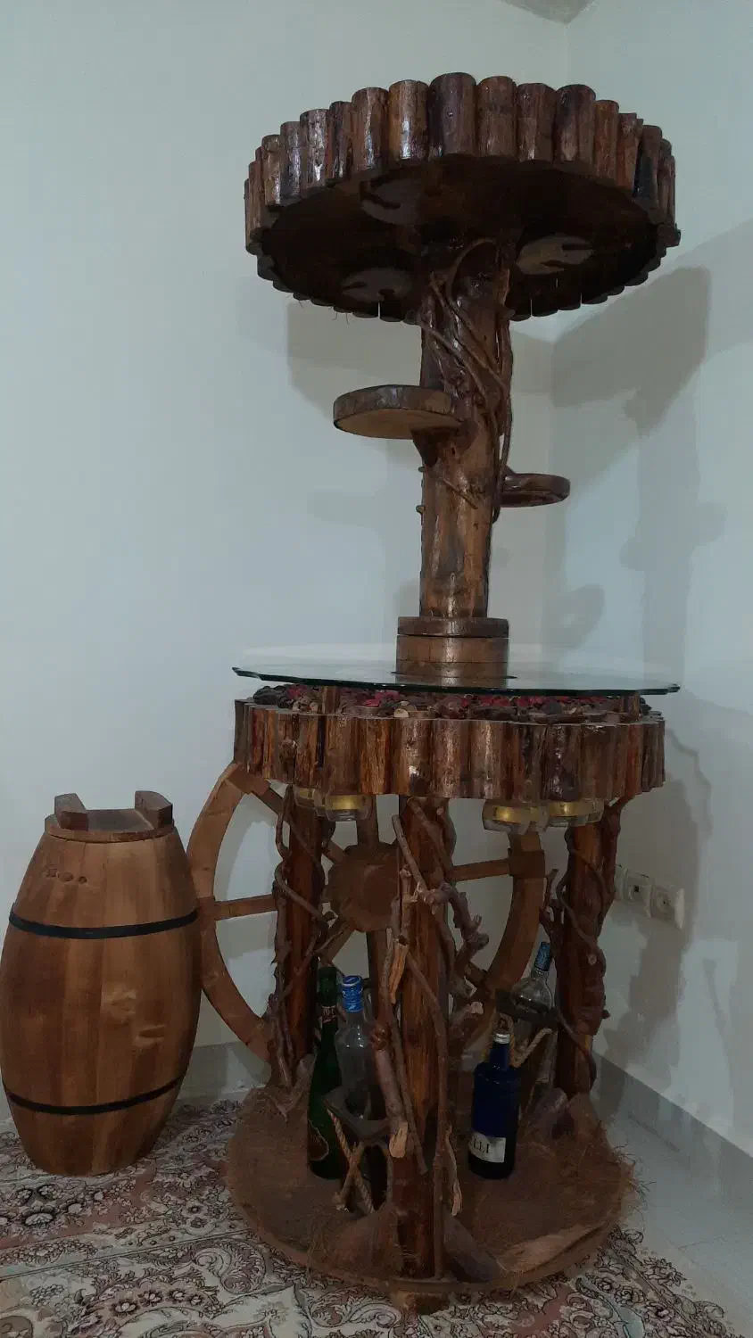 فروش فوری میز بار و صندلی چوب گردو دستساز|صنایع دستی و سایر لوازم تزئینی|نور, |دیوار