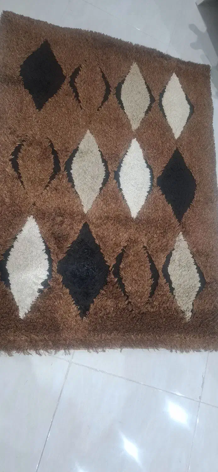 قالیچه اندازه ۱۱۷×۱۶۰کاملا سالم|فرش|قدس, شهر‌قدس|دیوار