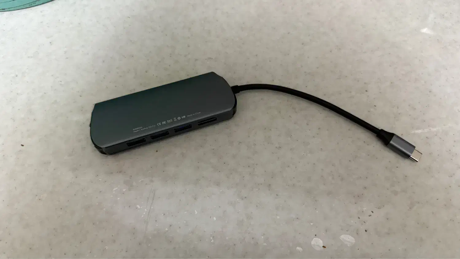 هاب یا مبدل|قطعات و لوازم جانبی رایانه|پرند, فاز ۳|دیوار