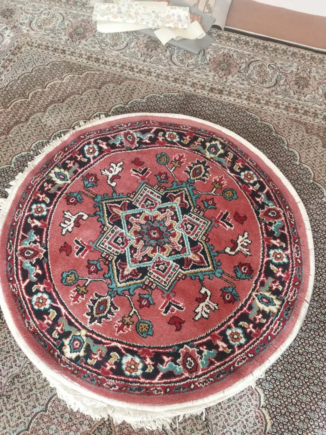 سه تا فرش ماشینی هر سه سالم و تمیز|فرش|تبریز, |دیوار