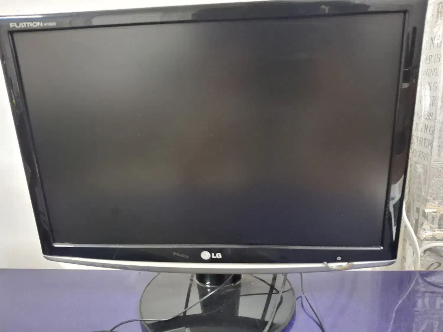 مانیتور LG W1952s|قطعات و لوازم جانبی رایانه|لاهیجان, شهرک سلمان فارسی|دیوار