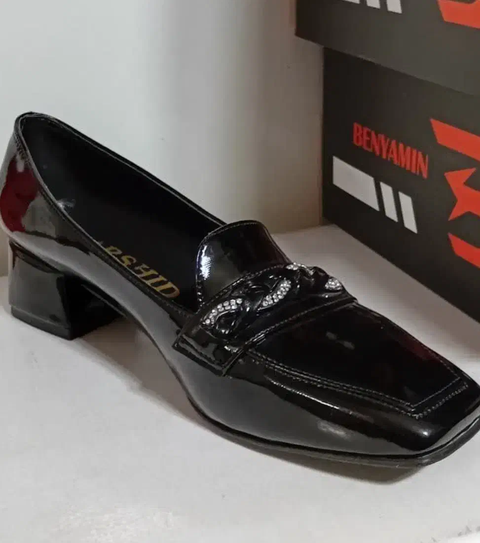 کفش ورنی زنانه|کیف، کفش، کمربند|آذرشهر, |دیوار