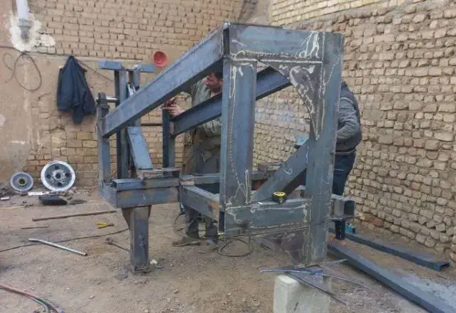 حفاری چاه آب و ساخت فروش دستگاه حفاری تراکتوری|خدمات پیشه و مهارت|جیرنده, |دیوار