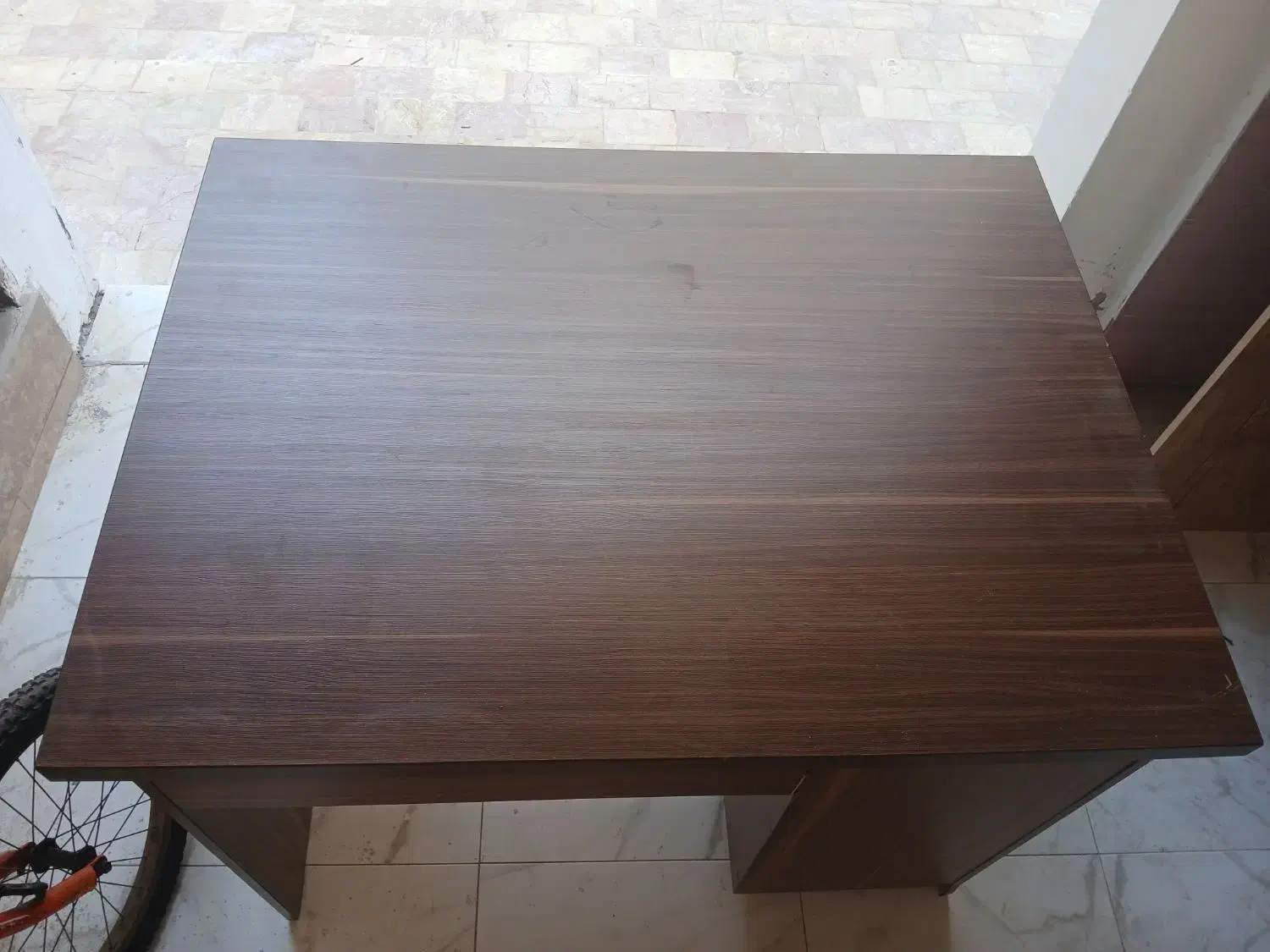 میز تحریر میز کامپیوتر|میز تحریر و کامپیوتر|کیش, |دیوار