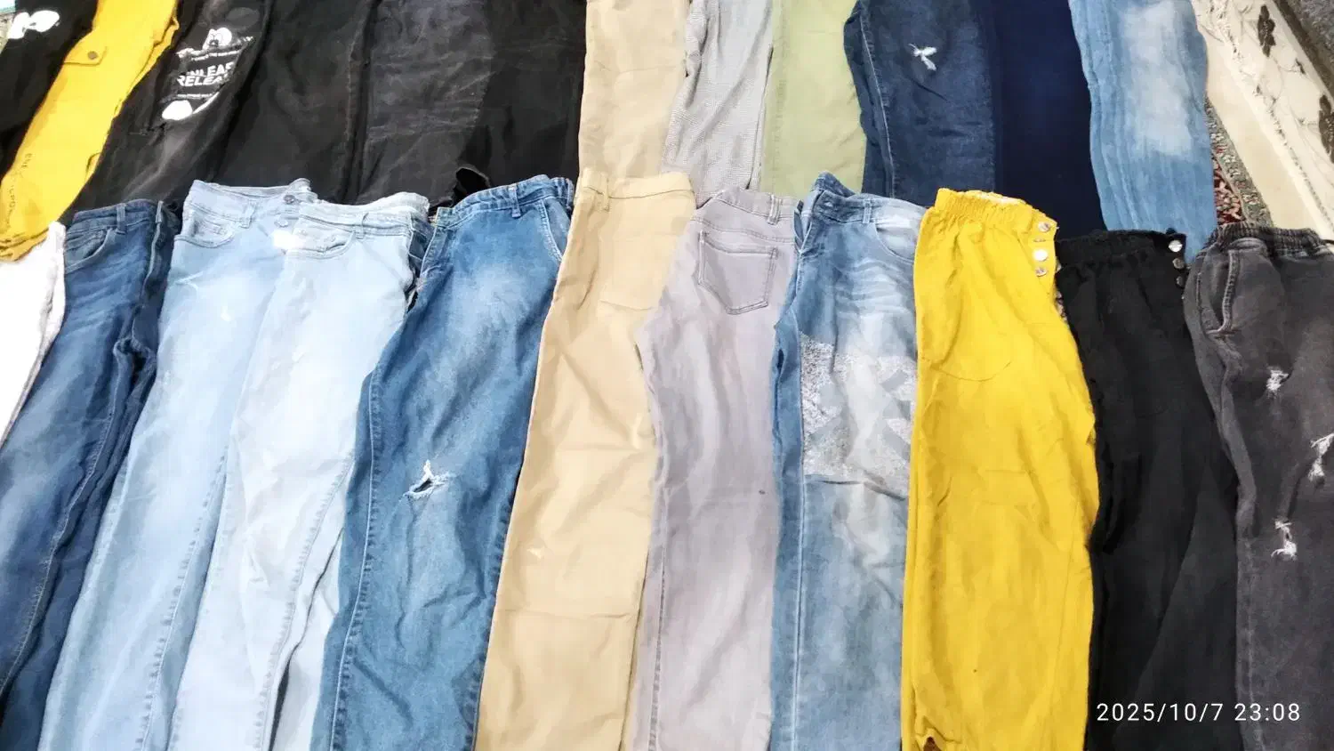 تعداد زیادی لباس همه سایز همه چی هست|لباس|خان ببین, |دیوار