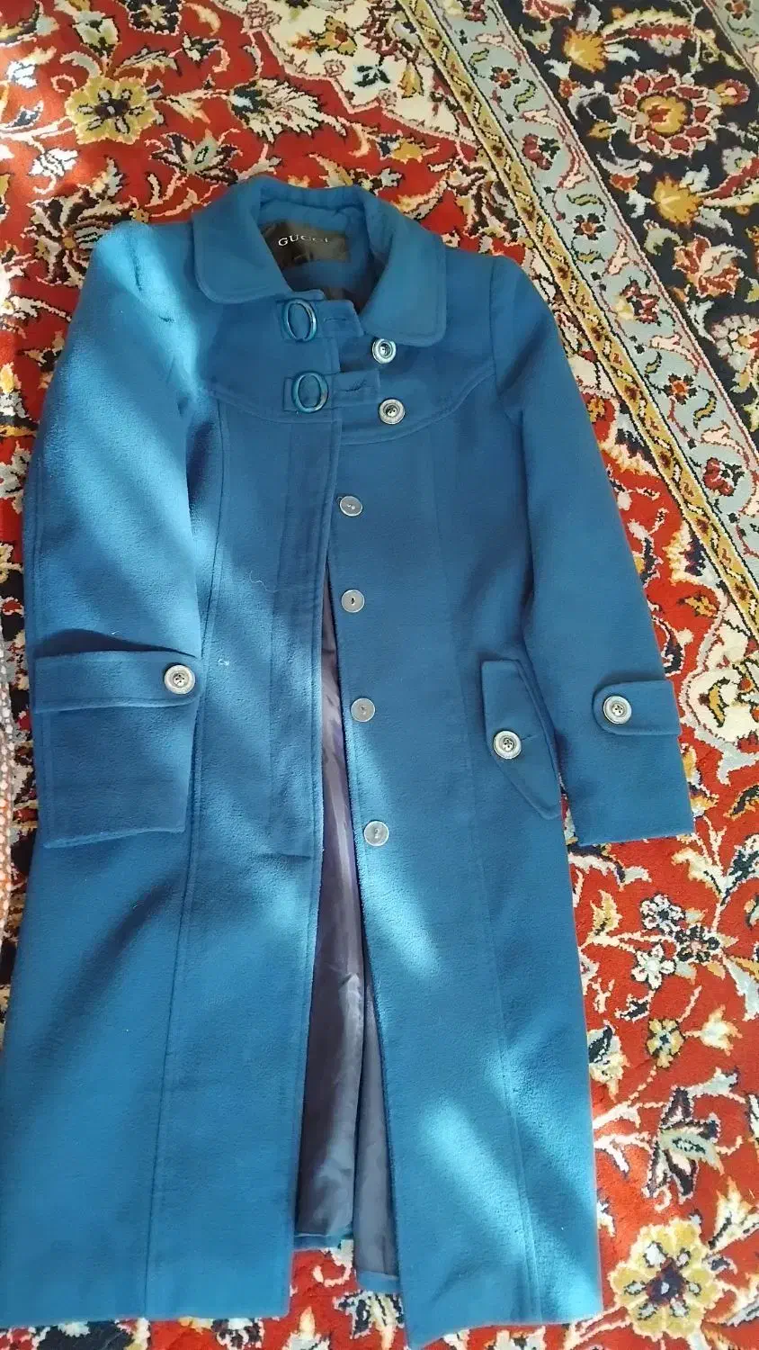 پالتو|لباس|بروجرد, |دیوار