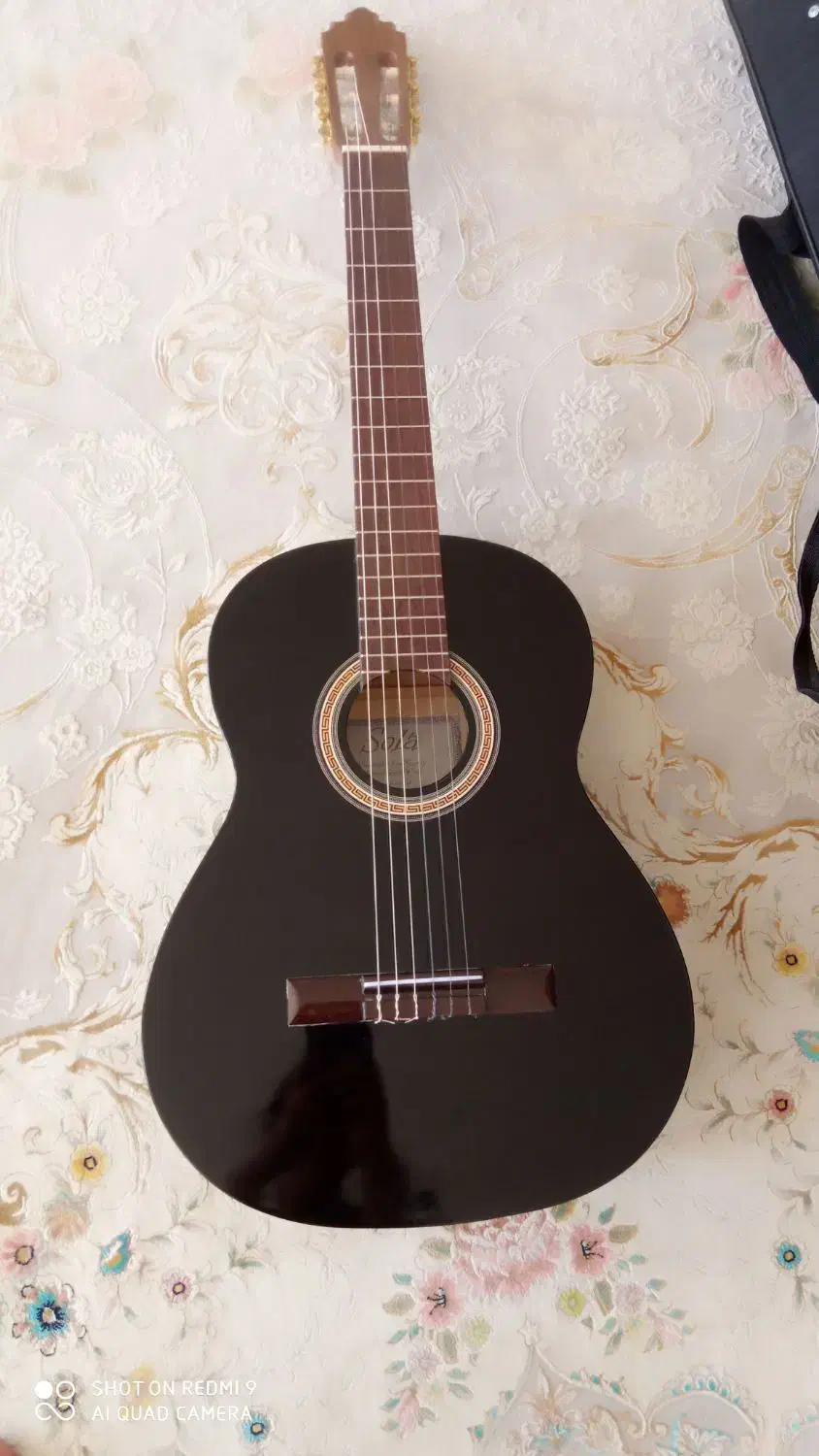 فروش گیتار سولا|گیتار، بیس، امپلیفایر|ایذه, |دیوار