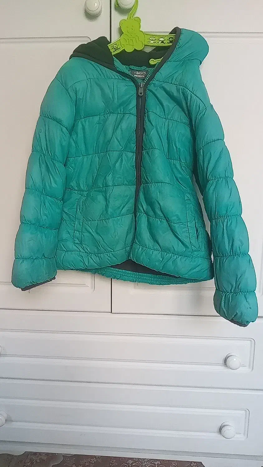 تعدادی لباس دخترانه|کفش و لباس بچه|کرج, شهرک بیدارچشمه|دیوار