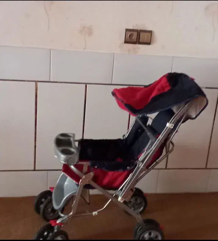 کالسکه بچه|کالسکه و لوازم جانبی|فلاورجان, |دیوار