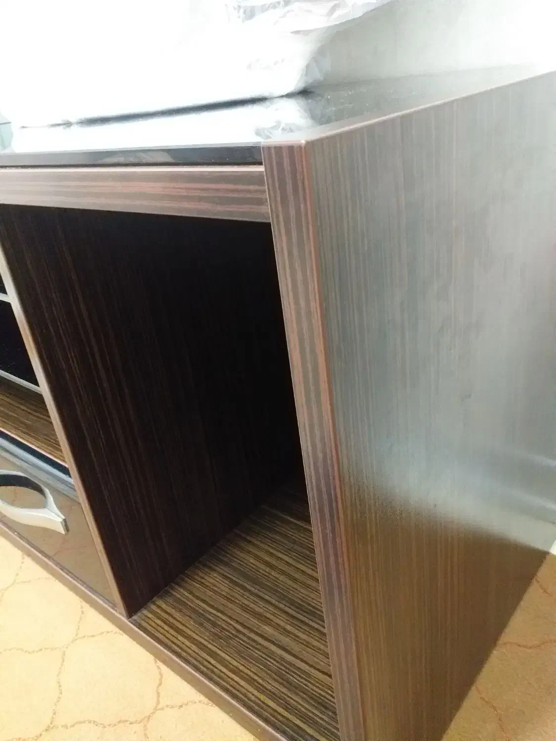 میز تی وی|میز تلویزیون|تهران, تختی|دیوار