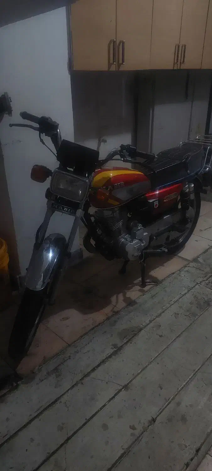 موتور ۲۰۰ کبیر|موتورسیکلت|تبریز, |دیوار