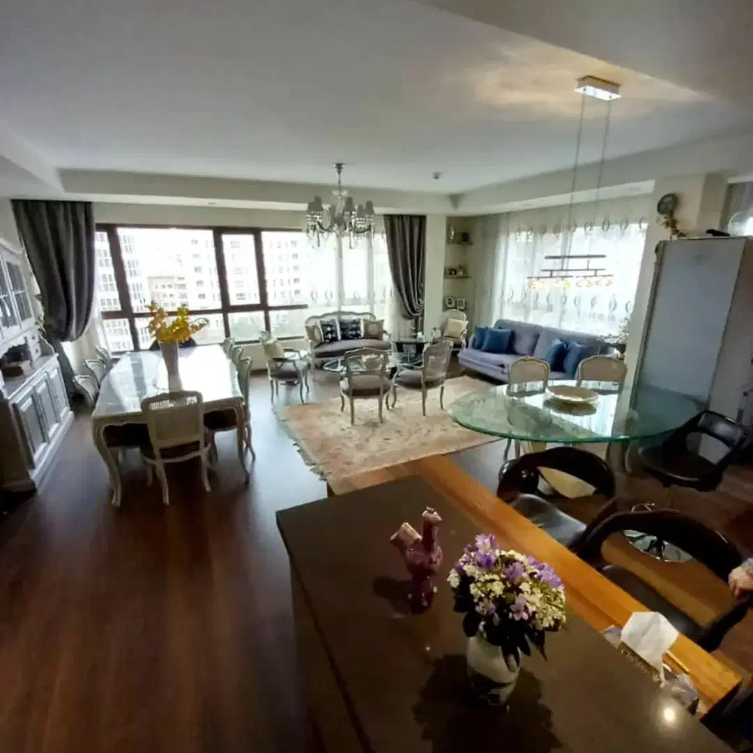 ۱۳۰مــتر اکــازیـون پونک/ فول امکانات /کــم واحــد|فروش آپارتمان|تهران, سردارجنگل|دیوار