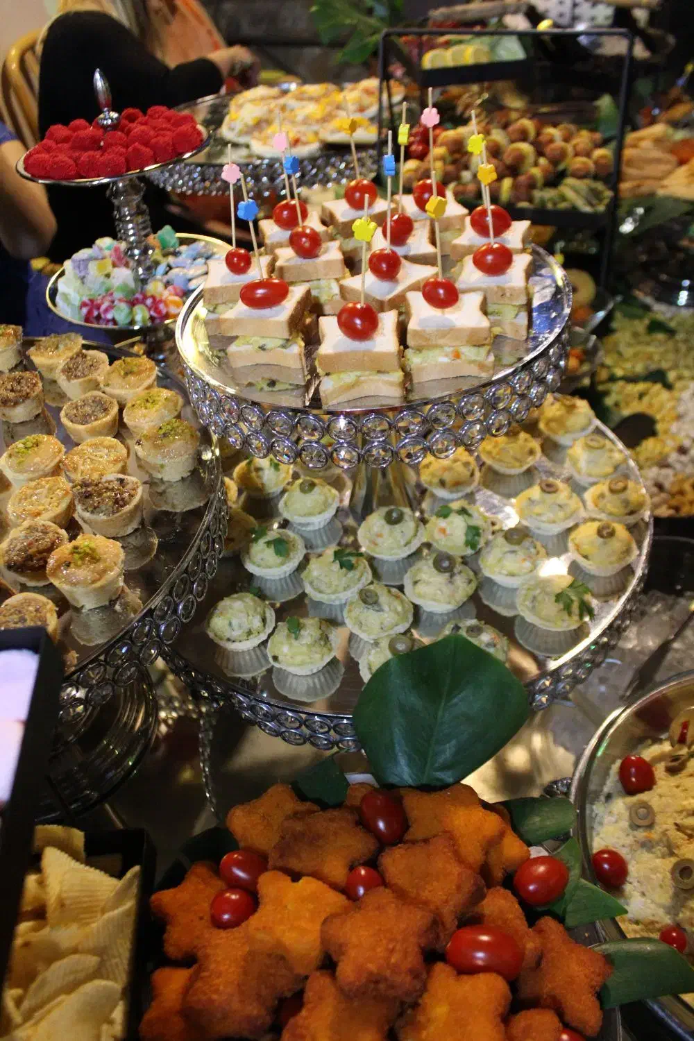 فینگرفود|خدمات پذیرایی، مراسم|پردیس, فاز ۱|دیوار