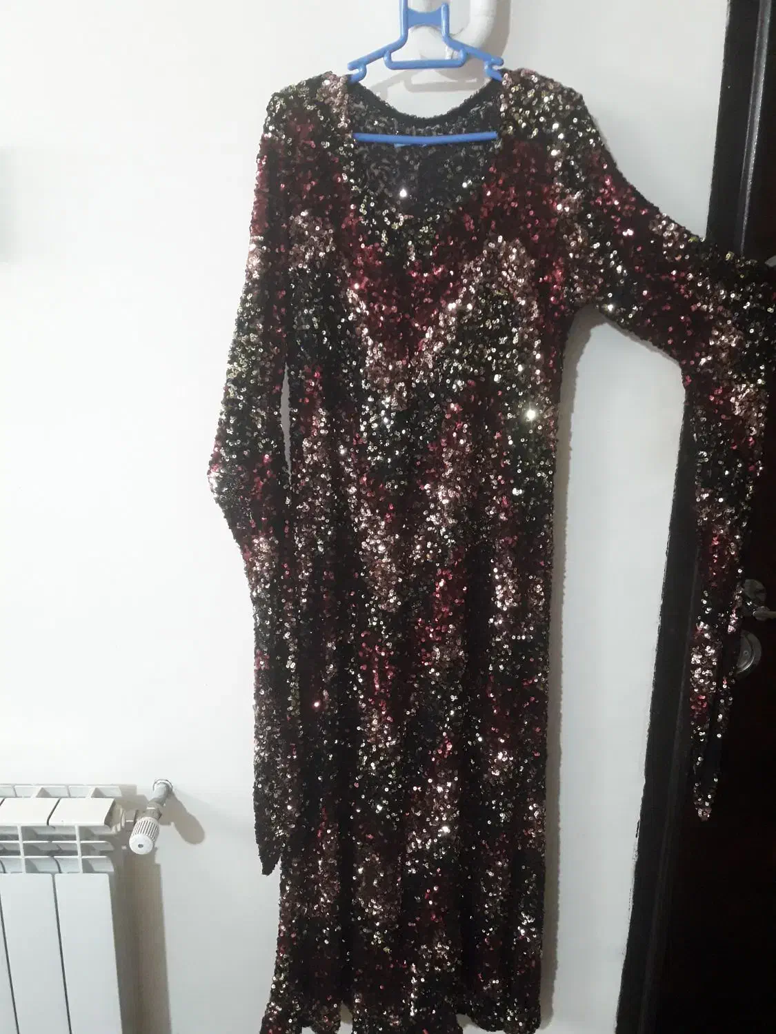 لباس مجلسی|لباس|دهگلان, |دیوار