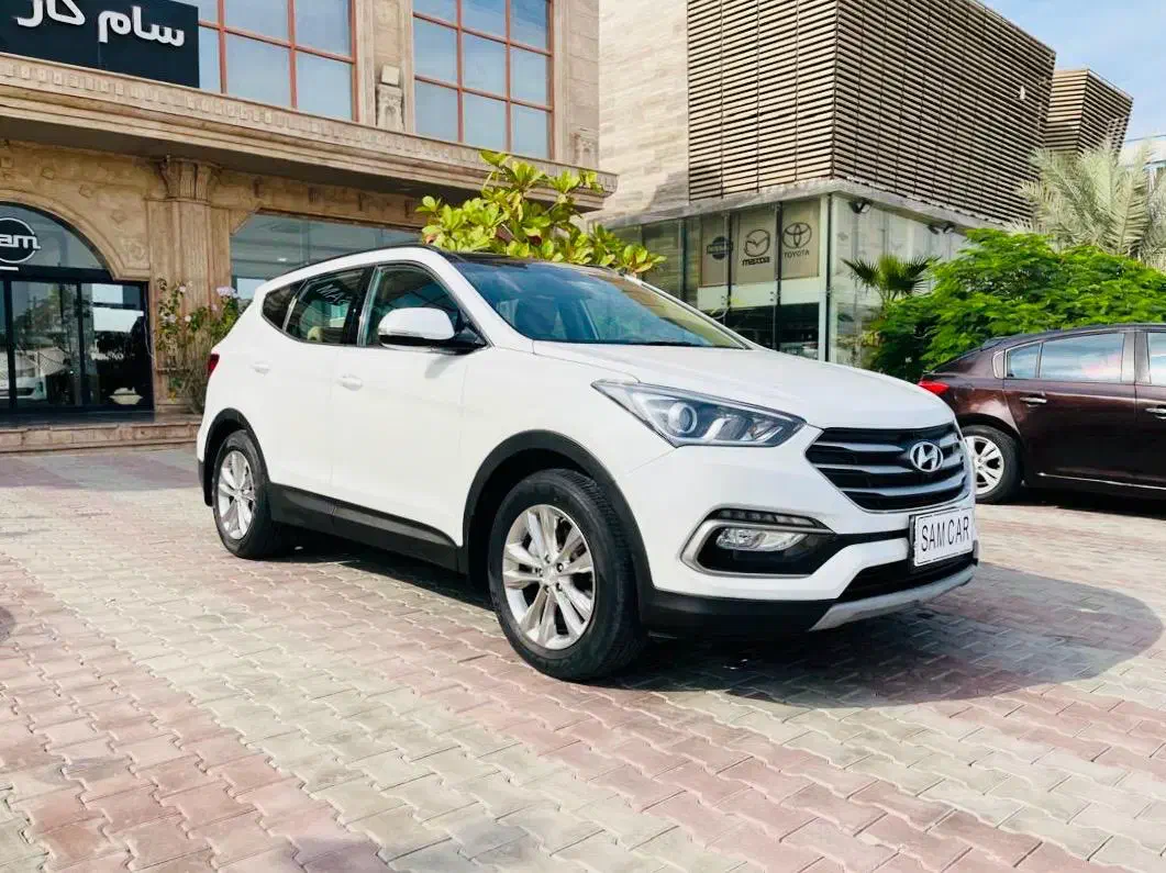 هیوندای سانتافه تیپ2 مدل 2018 کم کارکرد|خودرو سواری و وانت|کیش, |دیوار