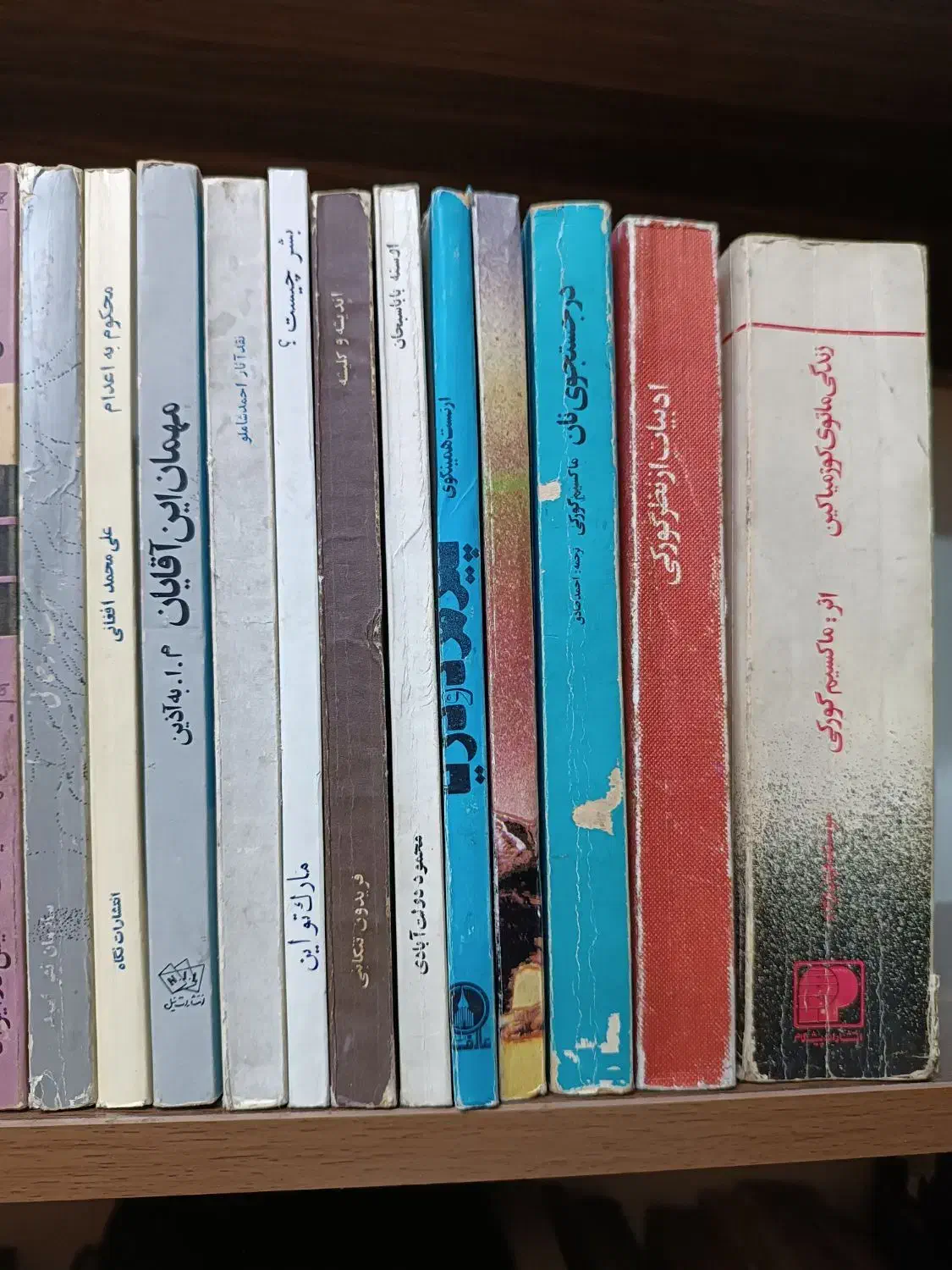 ۱۰۰ جلد کتاب قدیمی ادبی ، تاریخی یکجا|کتاب و مجله ادبی|ری, اقدسیه|دیوار