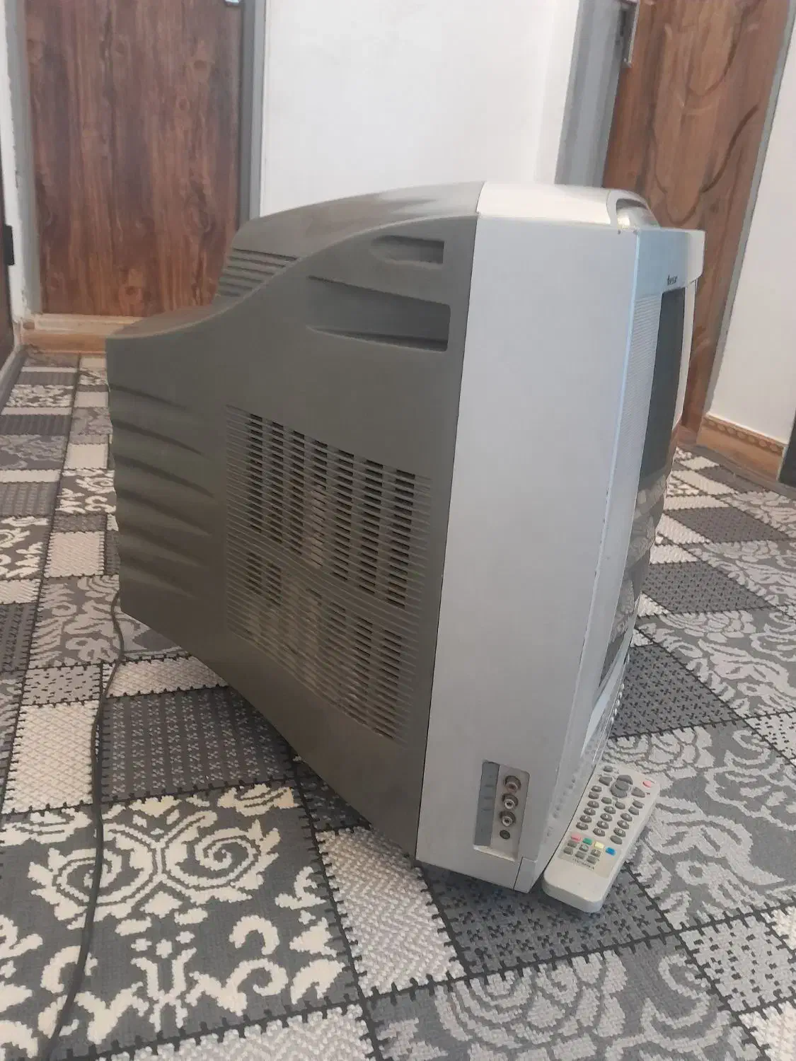 تلوزیون صنام ۲۱ اینچ|تلویزیون و پروژکتور|ماهدشت, |دیوار