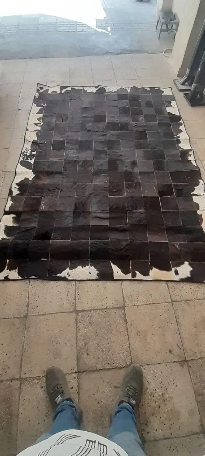 فرش پوستینه چرم طبیعی پوست گاو|فرش|تهران, بریانک|دیوار