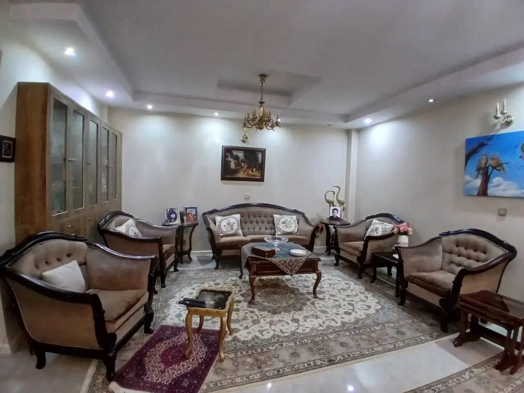 مبلمان کلاسیک ۷نفره و راحتی ۵نفره|مبلمان خانگی و میز عسلی|تهران, دهونک|دیوار
