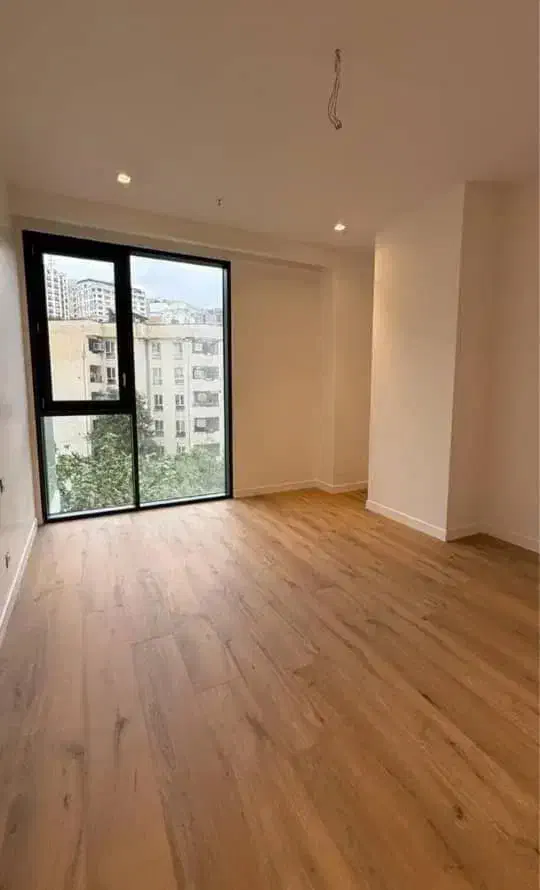 ۱۴۰متر*آکواریوم نور*کلید نخورده*سوپرسازه*تکواحدی