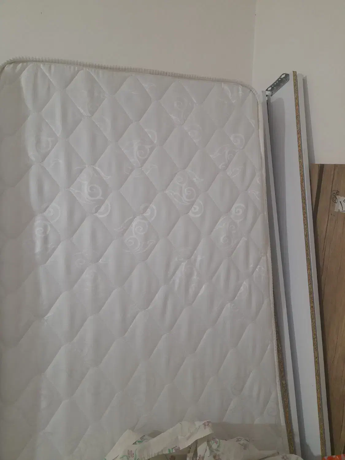 تخت خوا تک نفره به دو نفره|تخت و سرویس خواب|یاسوج, |دیوار