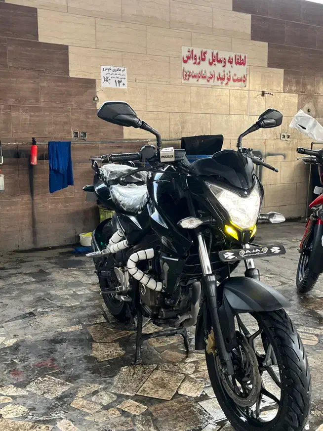 ns200|موتورسیکلت|مشکین‌دشت, |دیوار