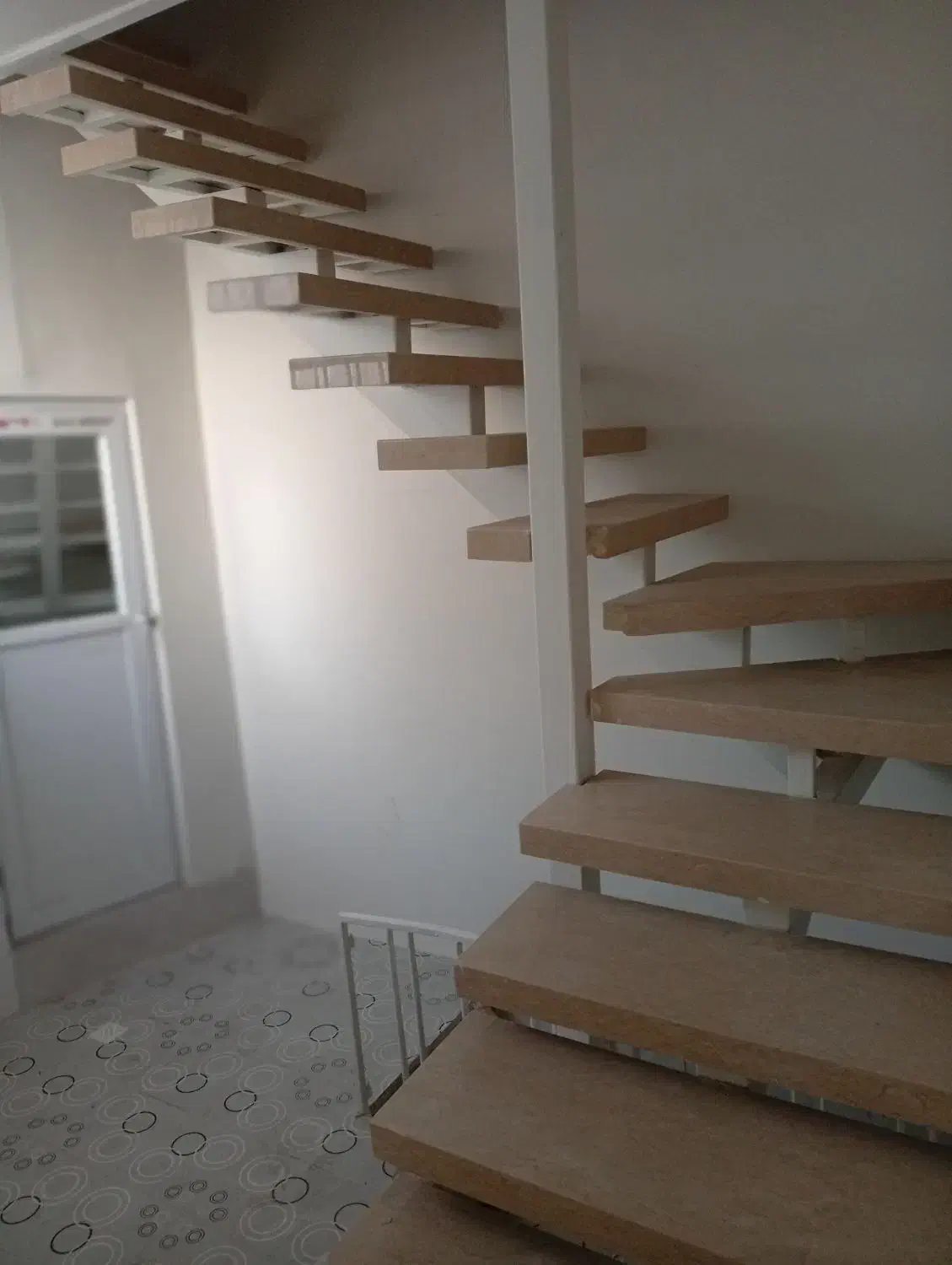 منزل ومغازه 112 متر زیربنا باموقعیت عالی|فروش مغازه و غرفه|اصفهان, پوریای ولی|دیوار