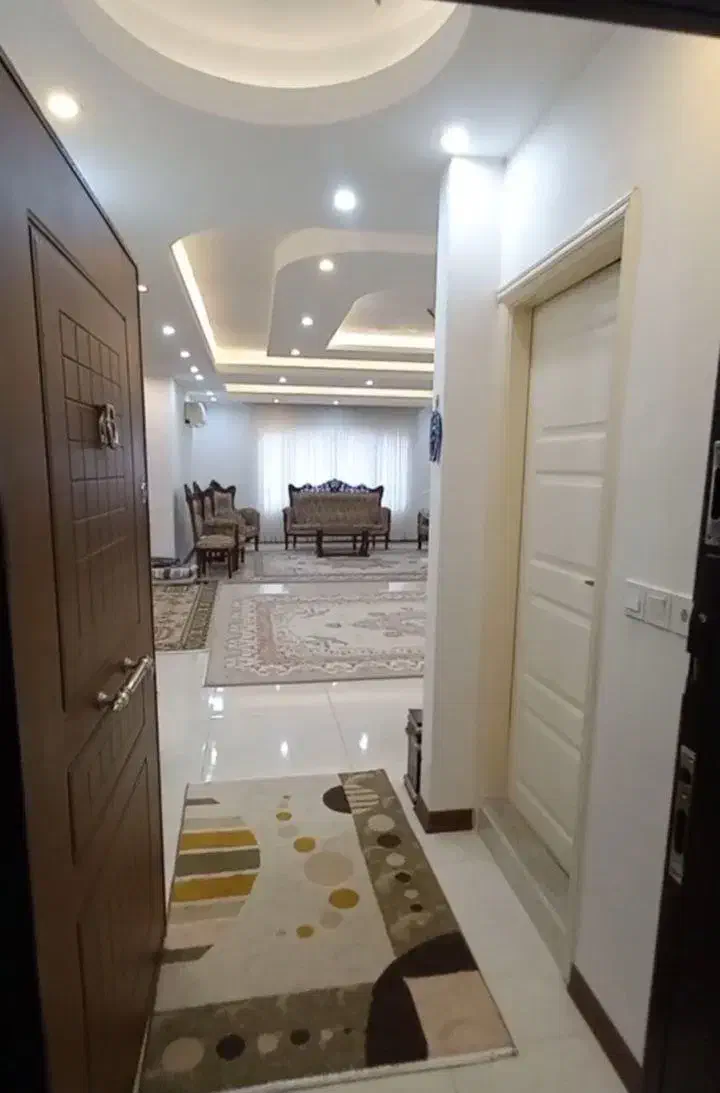 بلوار دانشجو   ۱۴۳ متر ۳ خ ط  پنجم روبنما  ۲  ساله|فروش آپارتمان|گنبد کاووس, |دیوار