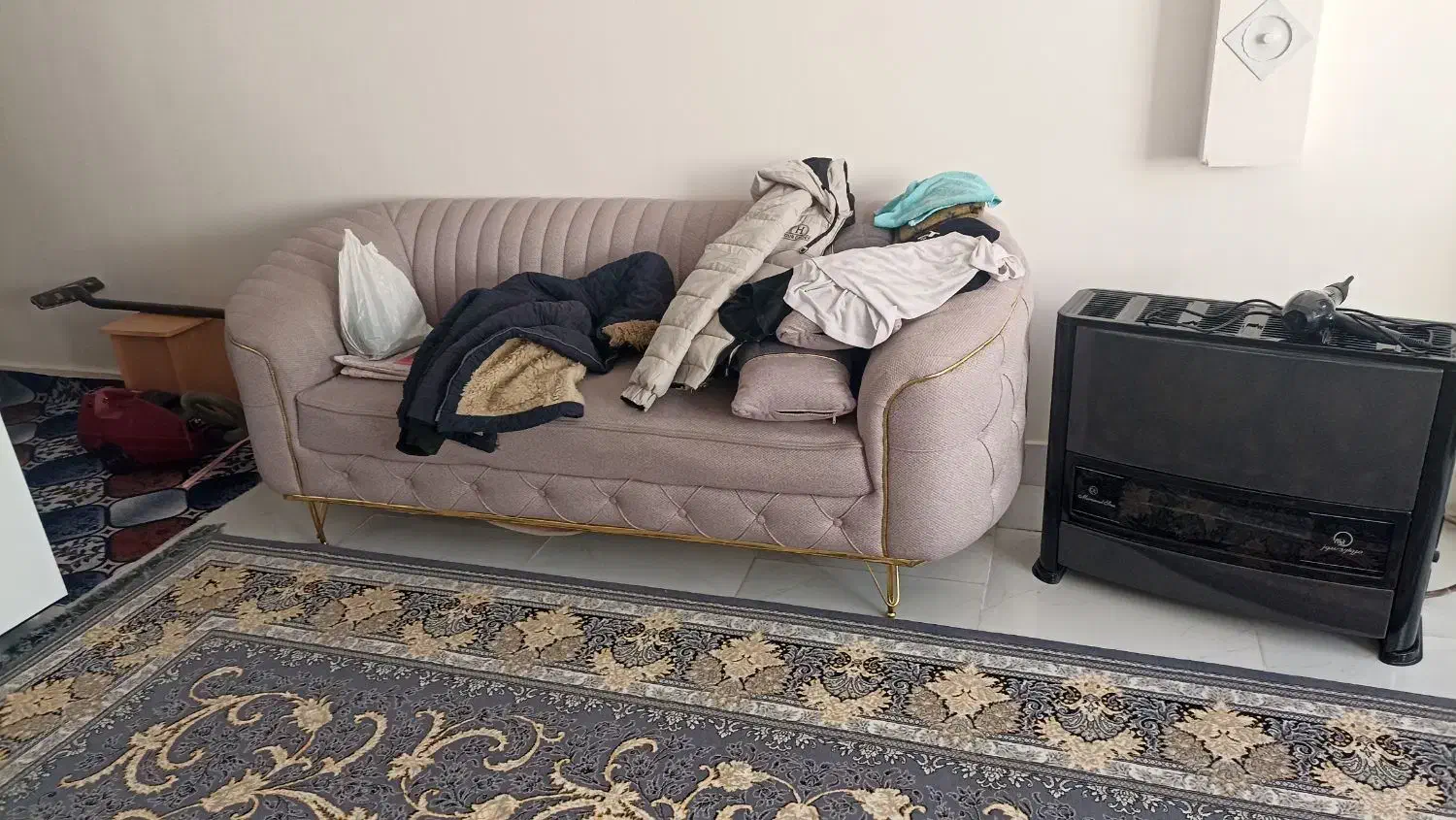 مبل چستر|مبلمان خانگی و میز عسلی|مشهد, شهید شهریاری|دیوار