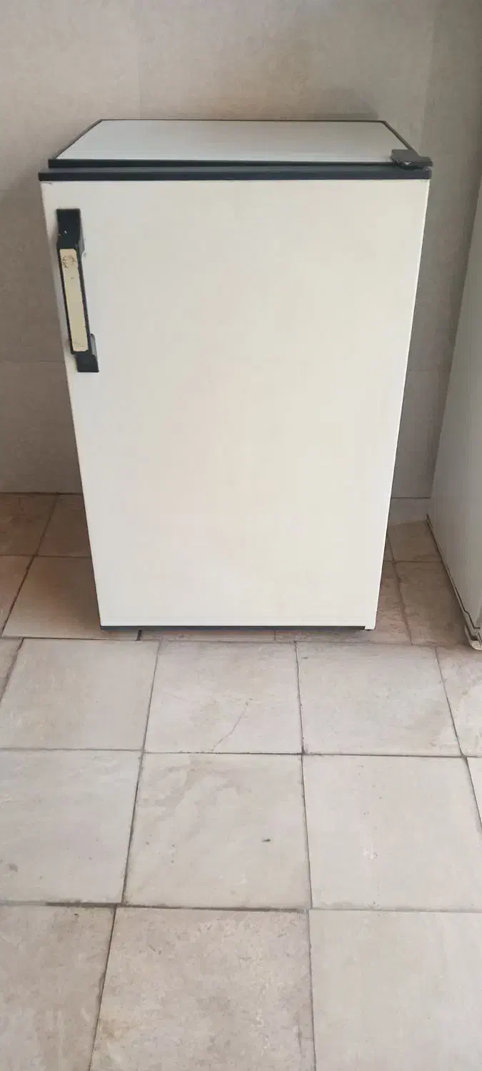 یخچال آزمایش|یخچال و فریزر|نسیم‌شهر, |دیوار