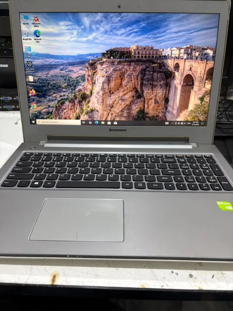 لب تاپ lenovo i5 همراه با گرافیک و ssd|رایانه همراه|تهران, فلسطین (میدان انقلاب)|دیوار