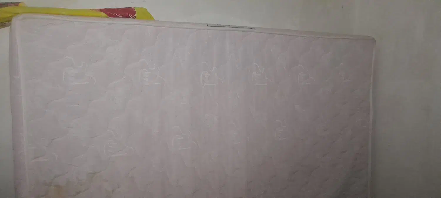 تشک دونفره|تشک تختخواب|دوگنبدان, |دیوار