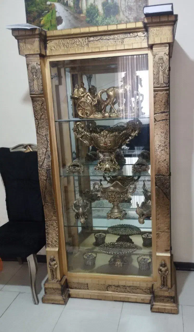 بوفه هخامنشی|بوفه، ویترین، کنسول|هشتگرد, شهرک آپادانا|دیوار