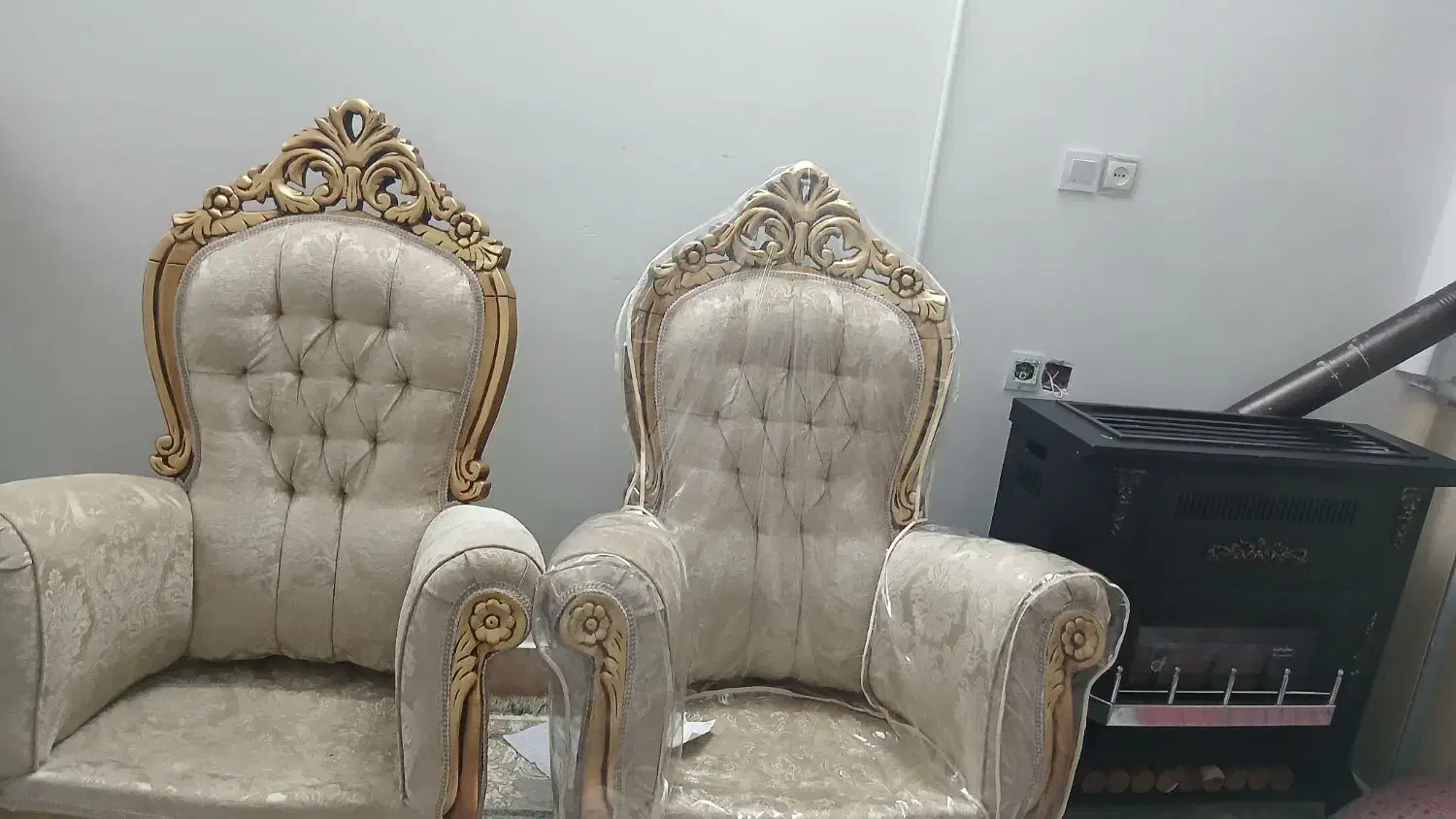 مبل سلطنتی ۹ نفر تمیز.|مبلمان خانگی و میز عسلی|قوچان, |دیوار