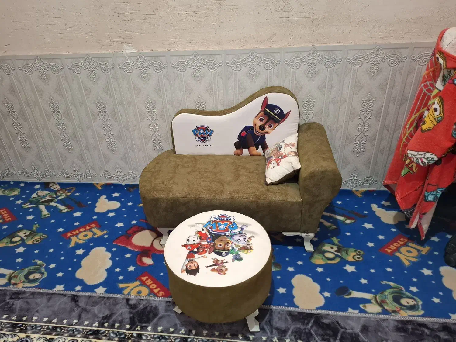 مبل کودک.نو .خرامه|تخت و صندلی بچه|شیراز, شهرک ولیعصر|دیوار