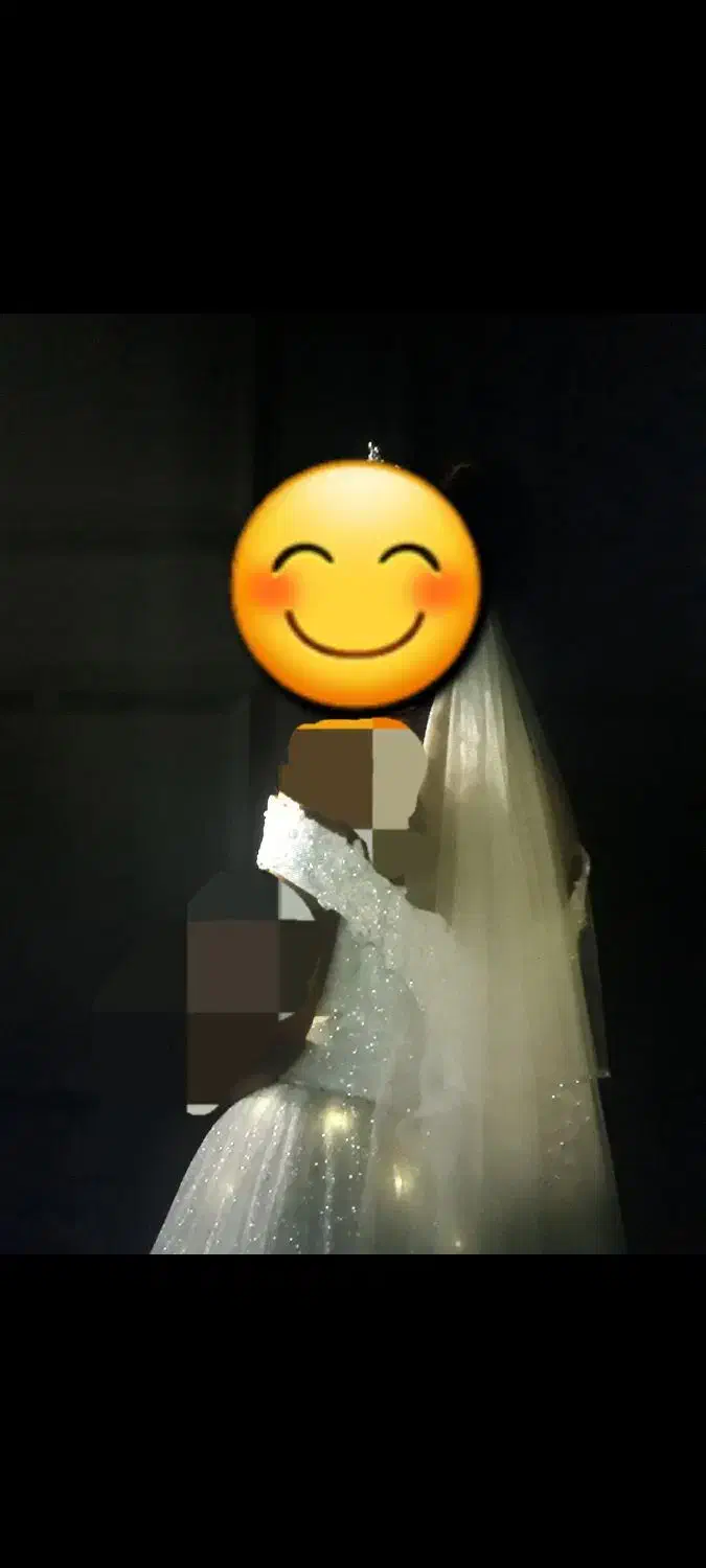 لباس عروس تک تن پوش|لباس|رودهن, |دیوار