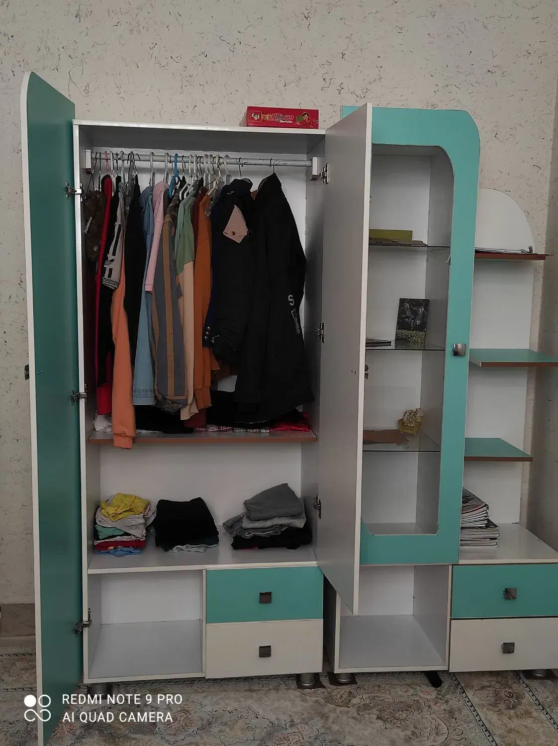 کمد و ویترین نوجوان|تخت و سرویس خواب|قائن, |دیوار